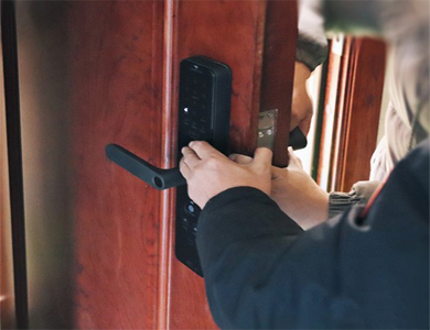 万荣24小时上门开锁公司